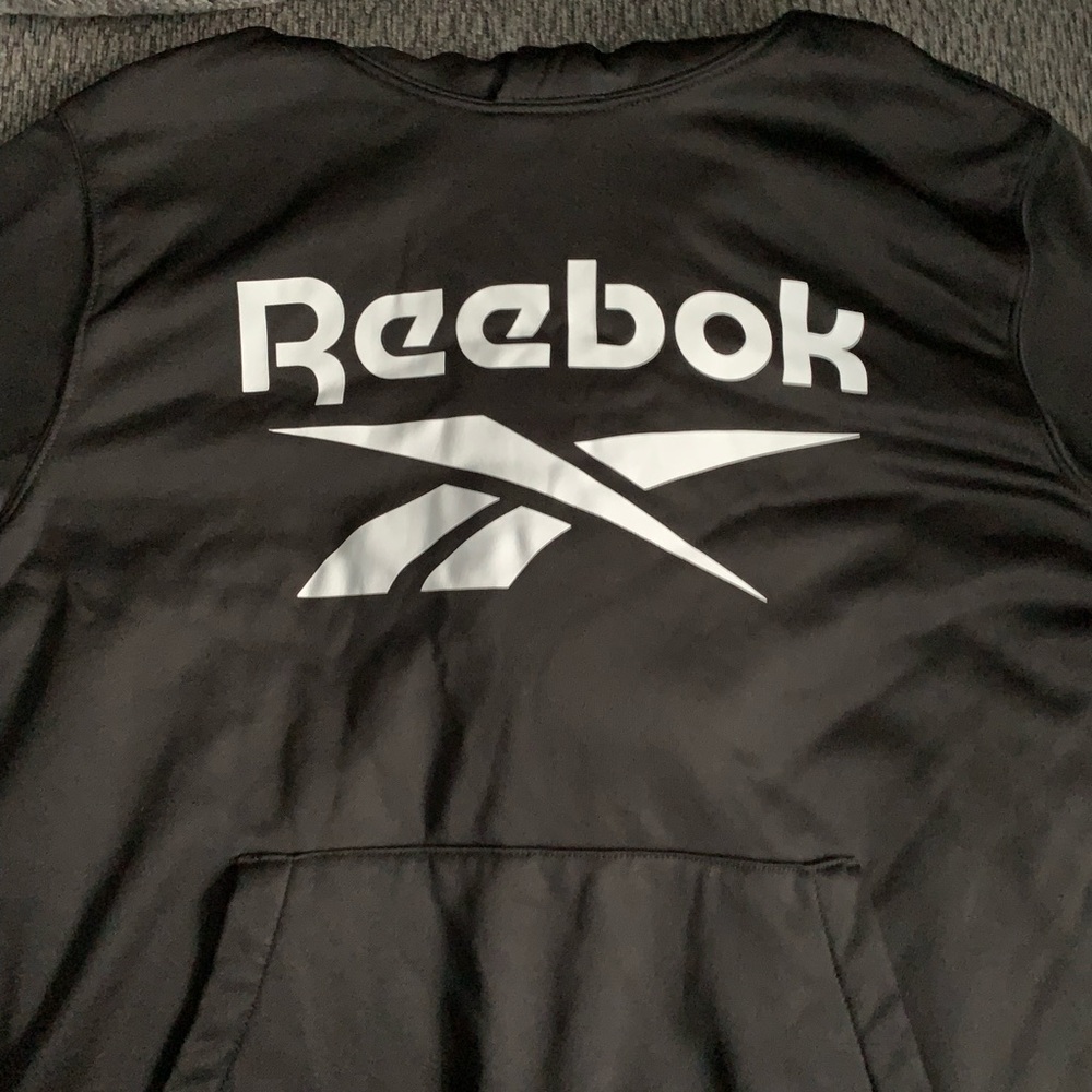 Reebok hoodie size L